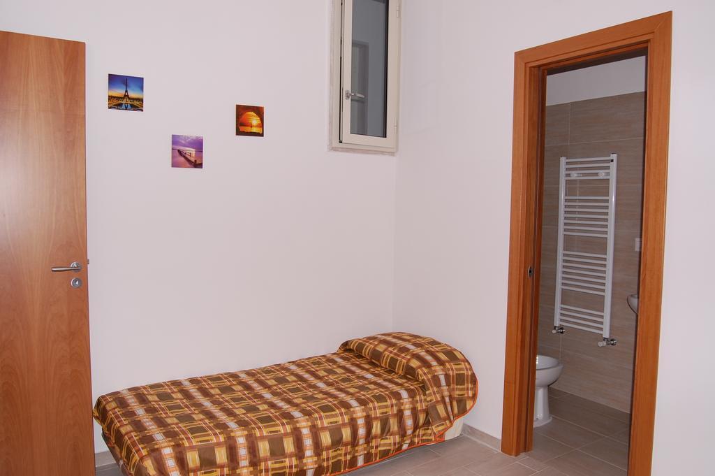 B&B Fenix Trani Quarto foto