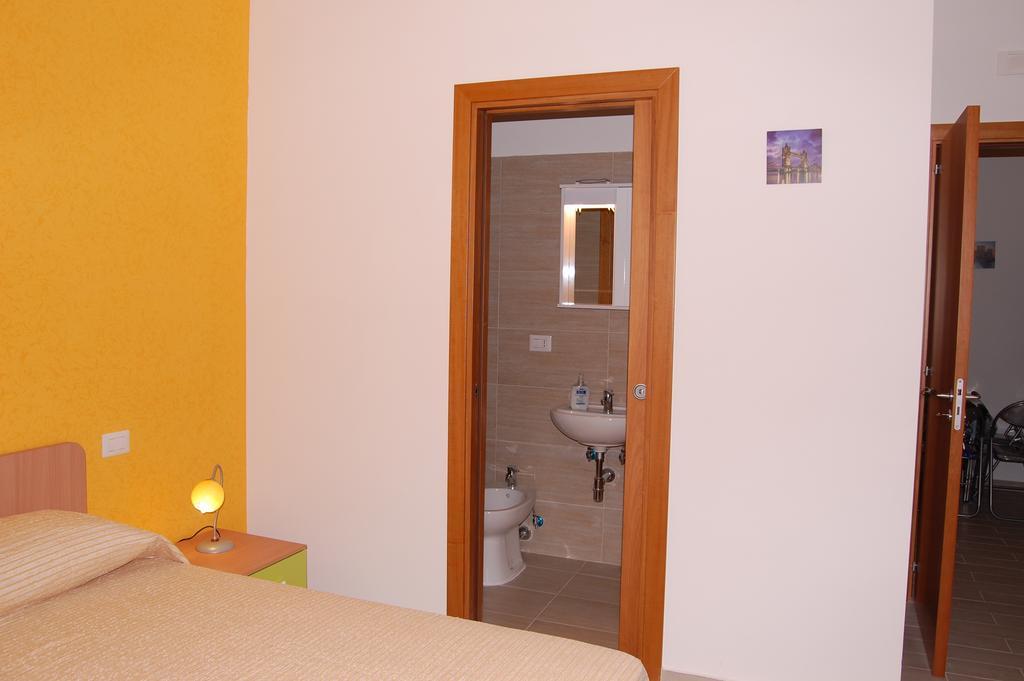 B&B Fenix Trani Quarto foto